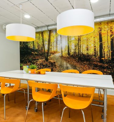 Eigen kantoor 'Oranje' € 120,=
